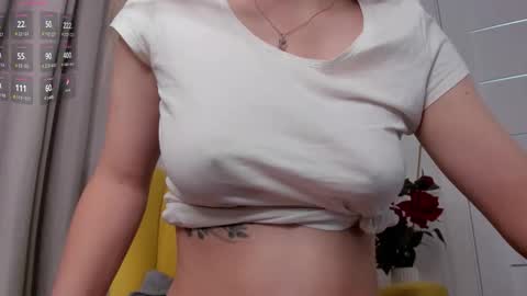 kira_little1 online show from November 30, 4:05 am