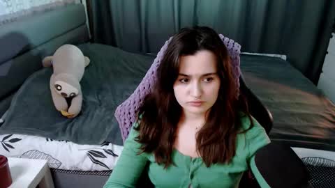 Kira  follow me  online show from March 8, 1:50 am