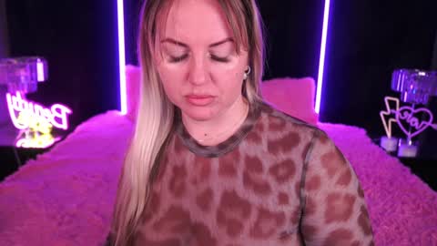 Kira online show from February 5, 2:29 am