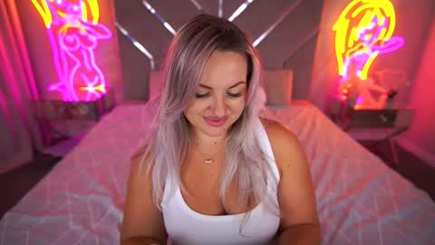 Kira online show from September 22, 10:01 pm