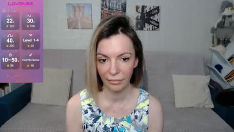 Snapshot of kiramartins_cat chatting on January 15, 3:22 am kiramartins cat online show from January 15, 3:22 am