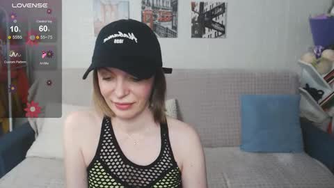 Snapshot of kiramartins_cat chatting on November 7, 7:03 pm kiramartins cat online show from November 7, 7:03 pm