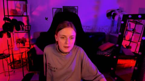 Kira online show from February 18, 6:04 pm