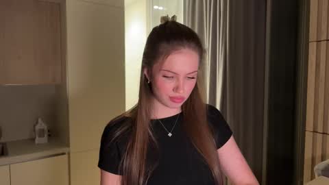 Kira online show from September 24, 4:32 pm