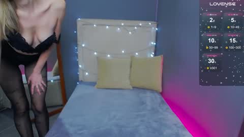 KiraNigt online show from January 23, 2:44 am