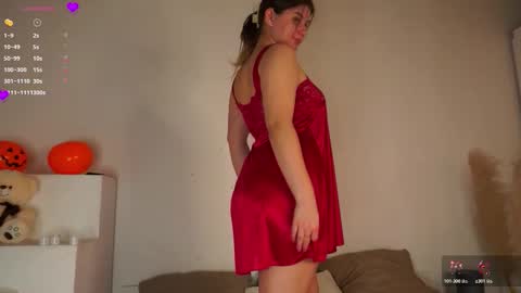 Snapshot of kirazephyr chatting on November 11, 7:08 am Kira online show from November 11, 7:08 am