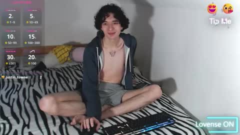 Snapshot of kiriae21 chatting on November 6, 8:59 am Alan online show from November 6, 8:59 am