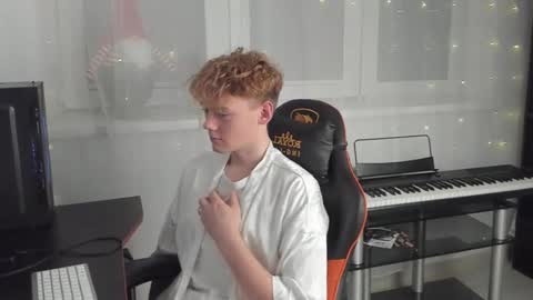 Snapshot of kirill_20_cm chatting on January 13, 4:41 pm Kirill and Andrey online show from January 13, 4:41 pm