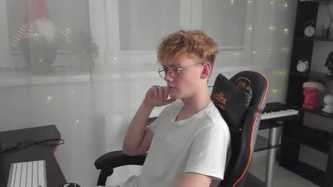 Snapshot of kirill_20_cm chatting on January 13, 7:42 pm Kirill and Andrey online show from January 13, 7:42 pm