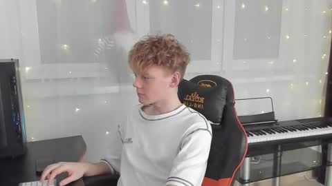 Snapshot of kirill_20_cm chatting on January 19, 2:28 pm Kirill and Andrey online show from January 19, 2:28 pm