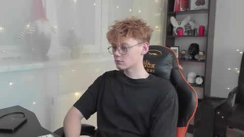 Snapshot of kirill_20_cm chatting on January 23, 2:07 pm Kirill and Andrey online show from January 23, 2:07 pm