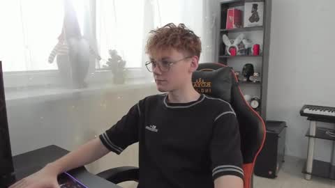 Snapshot of kirill_20_cm chatting on January 25, 8:42 am Kirill and Andrey online show from January 25, 8:42 am