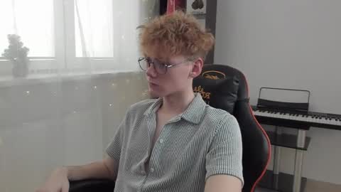 Snapshot of kirill_20_cm chatting on January 27, 10:06 am Kirill and Andrey online show from January 27, 10:06 am