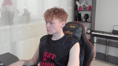 Snapshot of kirill_20_cm chatting on February 1, 1:41 pm Kirill and Andrey online show from February 1, 1:41 pm