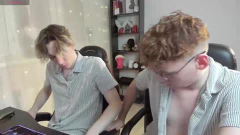 Snapshot of kirill_20_cm chatting on February 7, 5:51 pm Kirill and Andrey online show from February 7, 5:51 pm