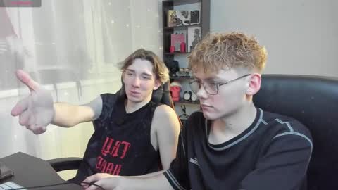 Snapshot of kirill_20_cm chatting on February 16, 3:48 pm Kirill and Andrey online show from February 16, 3:48 pm