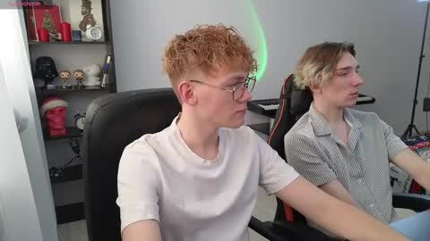 Snapshot of kirill_20_cm chatting on February 21, 12:28 pm Kirill and Andrey online show from February 21, 12:28 pm