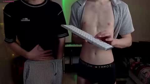 Snapshot of kirill_20_cm chatting on February 21, 3:32 pm Kirill and Andrey online show from February 21, 3:32 pm