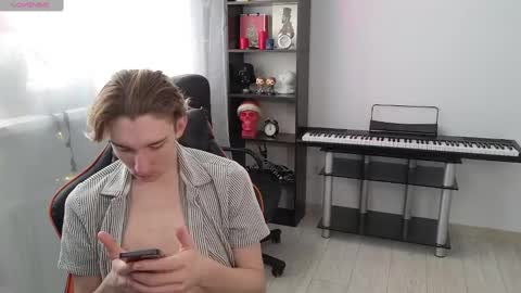 Snapshot of kirill_20_cm chatting on February 25, 12:24 pm Kirill and Andrey online show from February 25, 12:24 pm