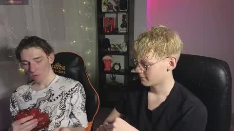 Snapshot of kirill_20_cm chatting on February 27, 4:10 pm Kirill and Andrey online show from February 27, 4:10 pm