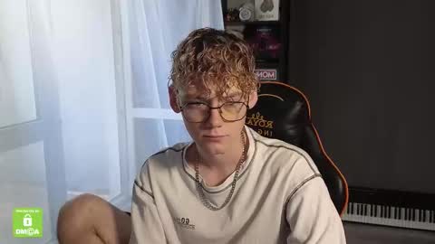 Snapshot of kirill_20_cm chatting on September 9, 12:48 pm Kirill and Andrey online show from September 9, 12:48 pm