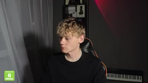 Snapshot of kirill_20_cm chatting on September 12, 11:37 pm Kirill and Andrey online show from September 12, 11:37 pm