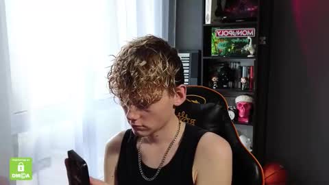 Snapshot of kirill_20_cm chatting on October 11, 11:09 am Kirill and Andrey online show from October 11, 11:09 am