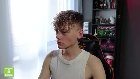 Snapshot of kirill_20_cm chatting on October 28, 10:08 am Kirill and Andrey online show from October 28, 10:08 am