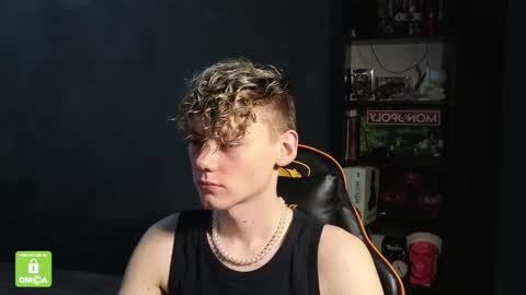 Snapshot of kirill_20_cm chatting on November 27, 5:26 pm Kirill and Andrey online show from November 27, 5:26 pm