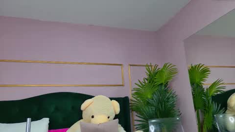 Kirra online show from November 5, 7:08 am