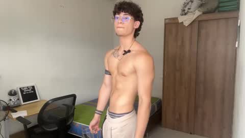 Snapshot of kisan_smith chatting on February 1, 6:51 pm Kisan online show from February 1, 6:51 pm