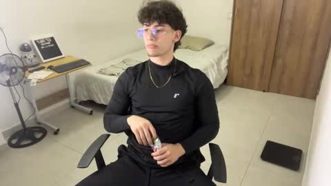 Snapshot of kisan_smith chatting on February 4, 1:56 am Kisan online show from February 4, 1:56 am