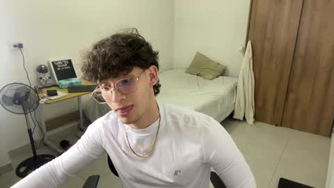 Snapshot of kisan_smith chatting on February 11, 2:46 am Kisan online show from February 11, 2:46 am