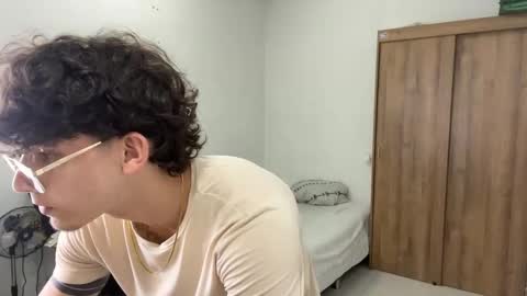 Snapshot of kisan_smith chatting on February 15, 3:09 am Kisan online show from February 15, 3:09 am