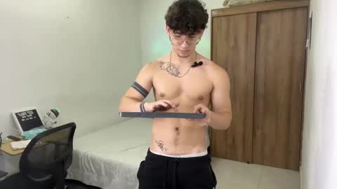 Snapshot of kisan_smith chatting on February 20, 5:55 am Kisan online show from February 20, 5:55 am