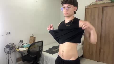 Snapshot of kisan_smith chatting on February 21, 2:50 am Kisan online show from February 21, 2:50 am