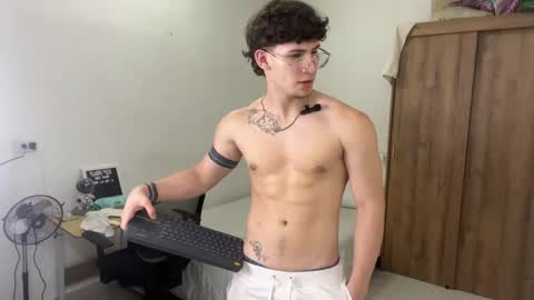 Snapshot of kisan_smith chatting on February 23, 9:22 am Kisan online show from February 23, 9:22 am