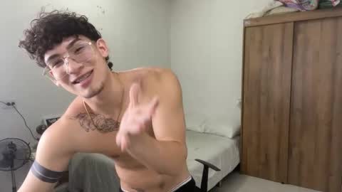 Snapshot of kisan_smith chatting on February 25, 2:14 am Kisan online show from February 25, 2:14 am