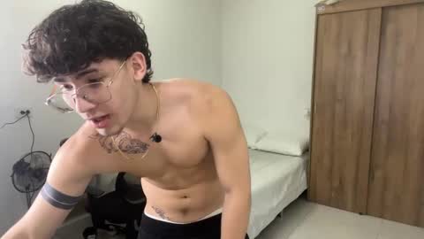 Snapshot of kisan_smith chatting on March 1, 9:18 am Kisan online show from March 1, 9:18 am