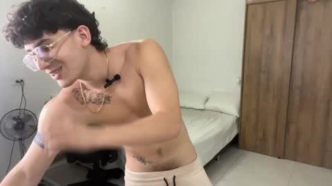 Snapshot of kisan_smith chatting on March 5, 5:40 am Kisan online show from March 5, 5:40 am