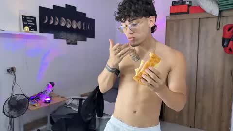 Snapshot of kisan_smith chatting on September 23, 2:25 am Kisan online show from September 23, 2:25 am