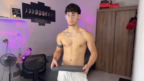 Snapshot of kisan_smith chatting on September 30, 5:23 am Kisan online show from September 30, 5:23 am