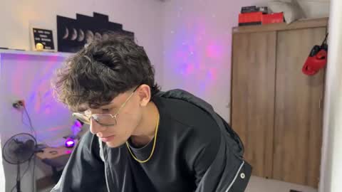 Snapshot of kisan_smith chatting on October 1, 2:39 am Kisan online show from October 1, 2:39 am