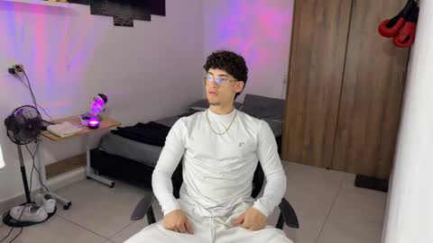 Snapshot of kisan_smith chatting on November 20, 12:33 am Kisan online show from November 20, 12:33 am