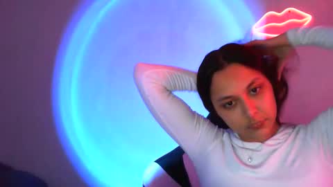 kiss_ameliaa online show from February 18, 11:22 am