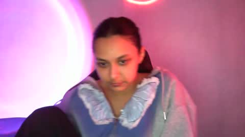 kiss_ameliaa online show from February 20, 1:51 pm