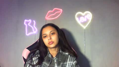 kiss_ameliaa online show from February 22, 6:41 pm