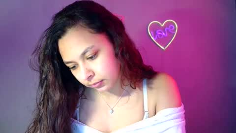 kiss_ameliaa online show from February 26, 9:21 am