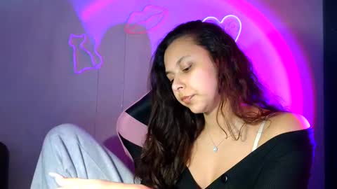 kiss_ameliaa online show from February 27, 1:38 pm