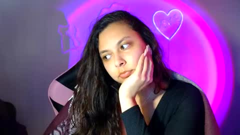 kiss_ameliaa online show from February 28, 11:36 am